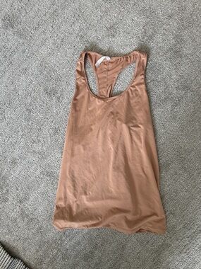 Fabletics Women's Workout Exercise Tank Top in Dusty Rose